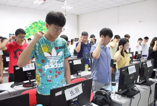 云和数据UI/UE交互设计大师班开学典礼——今天,我们入“职”啦