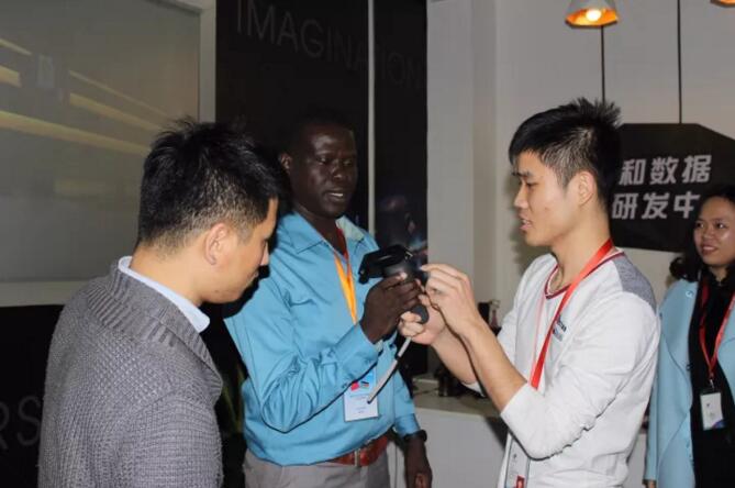 中国援南苏丹教育技术项目--（南苏丹）IT技术代表团参访云和数据