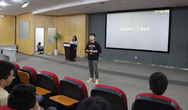 1557212689825511.jpg 配图3 云和数据Java、PHP、HTML5三大专业集体毕业典礼.jpg