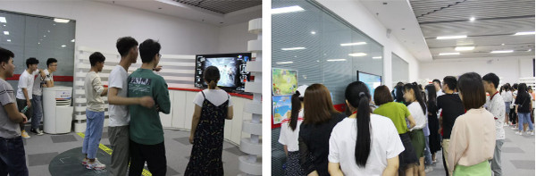 配图7 许昌职业技术学院与郑州电子信息职业技术学院师生参观云和数据.jpg